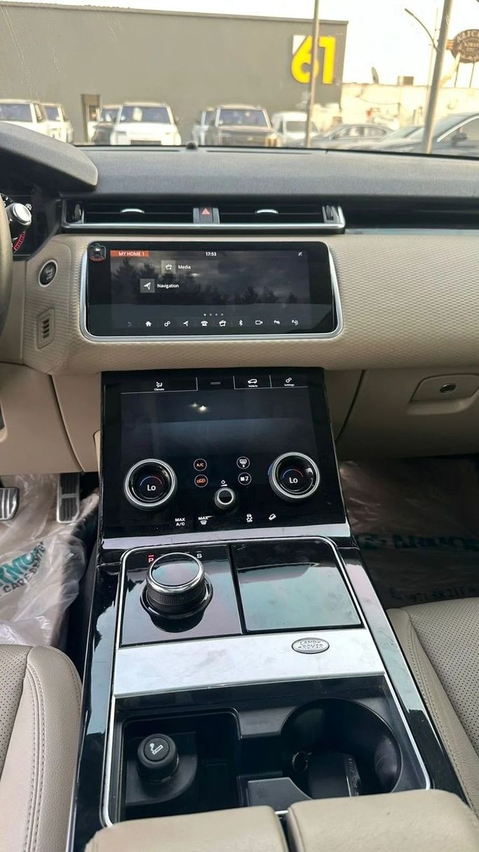 Подержанный Land Rover Range Rover Velar P250 I, 2.0 л, 2019 в Аджмане от Abu Rashid Cars  Белый цвет. Other | AUTO.AE