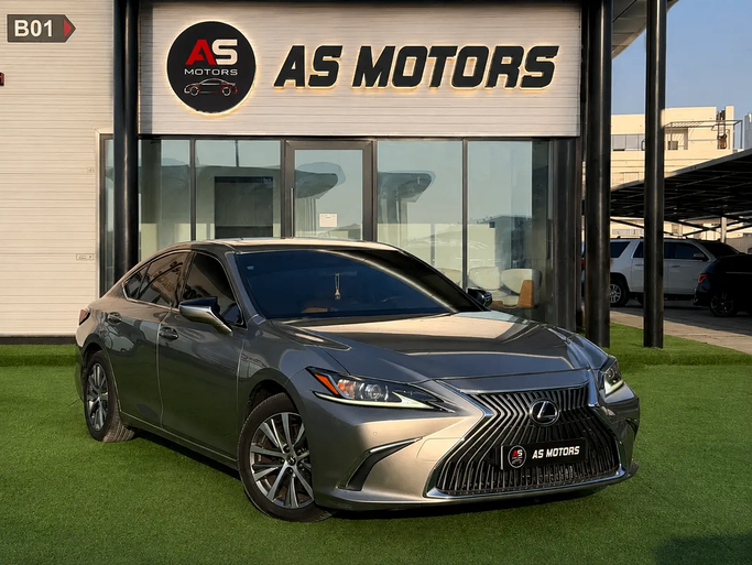 Подержанный ⁦Lexus ES 350 VII (XZ10), 3.5 л, 2019⁩ в ОАЭ, Аджман от AS MOTORS Серебристый цвет. GCC | AUTO.AE | Объявление #286096