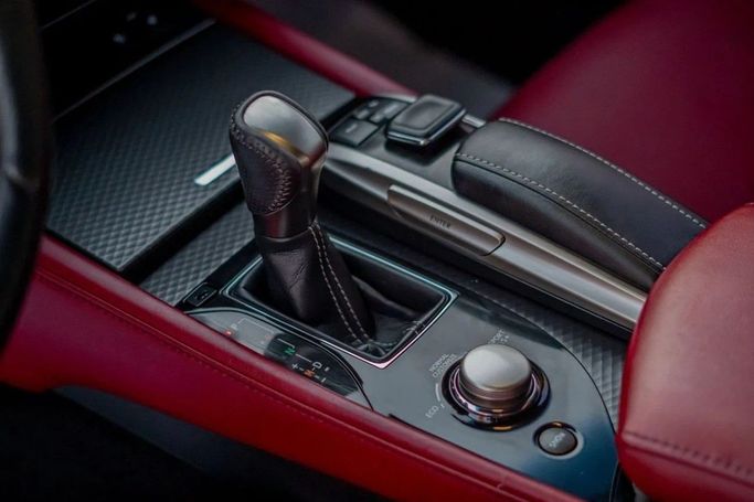 Used Lexus GS 350 IV Facelift, 3.5 l, 2019 in Ajman by AMG Cars, White color. American Specs | AUTO.AE