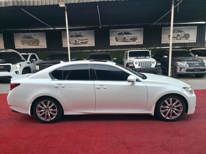 Подержанный Lexus GS 250 IV, 2.5 л, 2014 в Аджмане от Abu Rashid Cars  Белый цвет. GCC | AUTO.AE