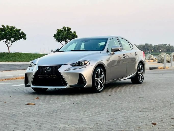 Подержанный Lexus IS 300 III Рестайлинг, 3.5 л, 2017 в Аджмане от AL NASHAMA MOTORS Серый цвет.  | AUTO.AE