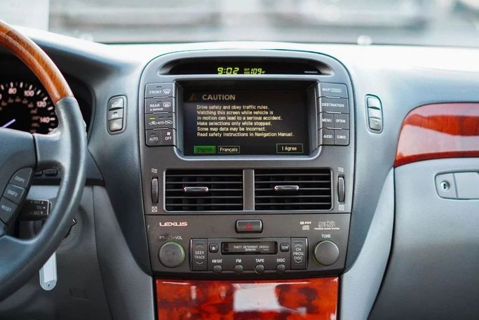 Подержанный Lexus LS 430 III Рестайлинг, 4.3 л, 2005 в Аджмане от AMG Cars Синий цвет. Американская | AUTO.AE