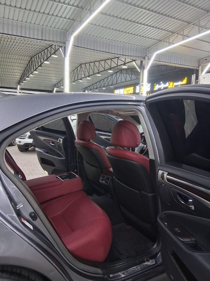 Used Lexus LS 460 IV Facelift 2, 4.6 l, 2015 in Ajman by Auto Zone, Grey color. Other | AUTO.AE