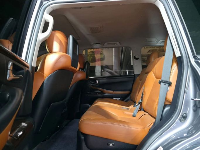 Подержанный Lexus LX 570 III Рестайлинг, 5.7 л, 2013 в Аджмане от Abu Rashid Cars  Серый цвет. GCC | AUTO.AE