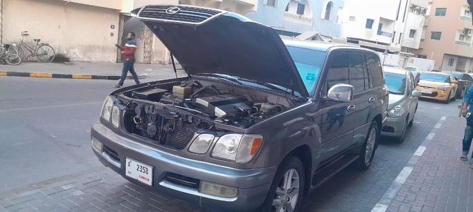 Used Lexus LX 470 II, 4.7 l, 1999 in Ajman, Other Color color. American Specs | AUTO.AE
