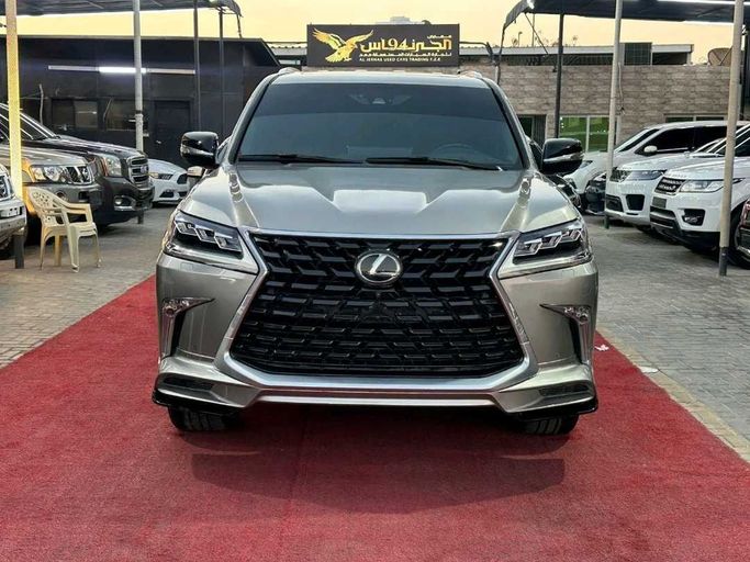 Подержанный Lexus LX 570 III Рестайлинг 2, 5.7 л, 2019 в Аджмане от Al Jernas Used Cars Trading FZE Серый цвет. GCC | AUTO.AE