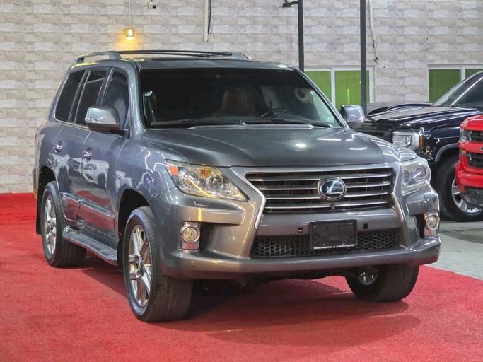 Подержанный Lexus LX 570 III Рестайлинг, 5.7 л, 2013 в Аджмане от Al Jernas Used Cars Trading FZE Серый цвет. GCC | AUTO.AE