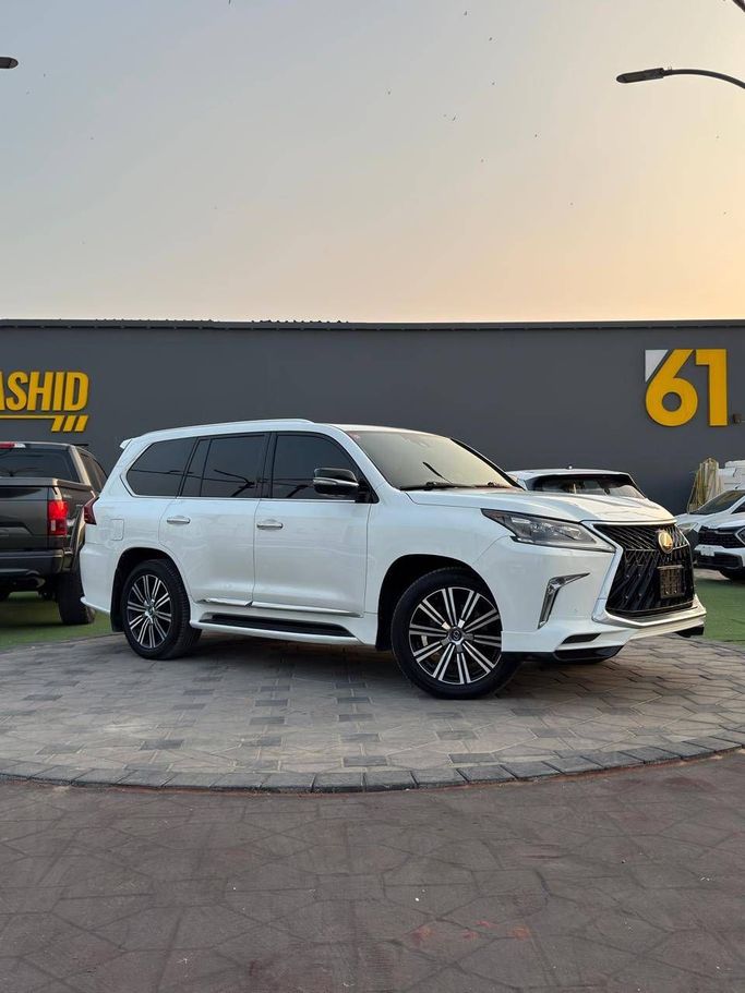 Used Lexus LX 570 III Facelift 2, 5.7 l, 2017 in Ajman by DEAL CARS, White color. Other | AUTO.AE