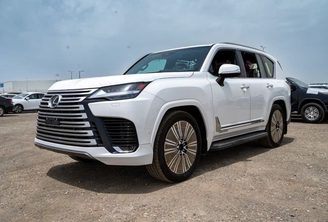 جديدة Lexus LX 700h رابعاً, 3.4 l, 2026 في في عجمان من WorldWideAuto FZC، اللون أبيض. مواصفات الخليج | AUTO.AE | إعلان #270522