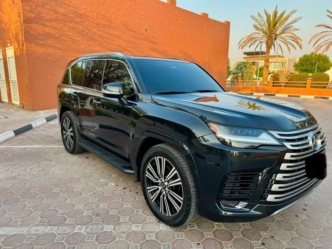 مستعملة Lexus LX 600 رابعاً, 3.4 l, 2025 في في الإمارات, عجمان من AL FAYHA CARS، اللون أسود. مواصفات الخليج | AUTO.AE | إعلان #283949