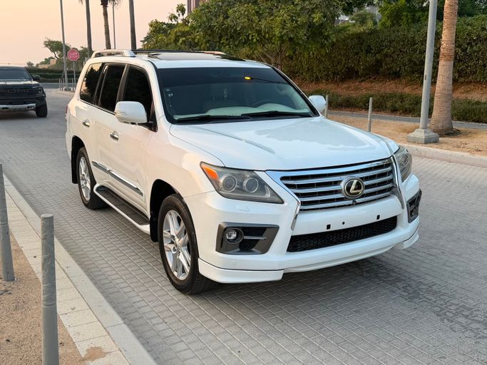 Подержанный ⁦Lexus LX 570 III, 5.7 л, 2010⁩ в ОАЭ, Аджман от DEAL CARS Белый цвет. GCC | AUTO.AE | Объявление #288508