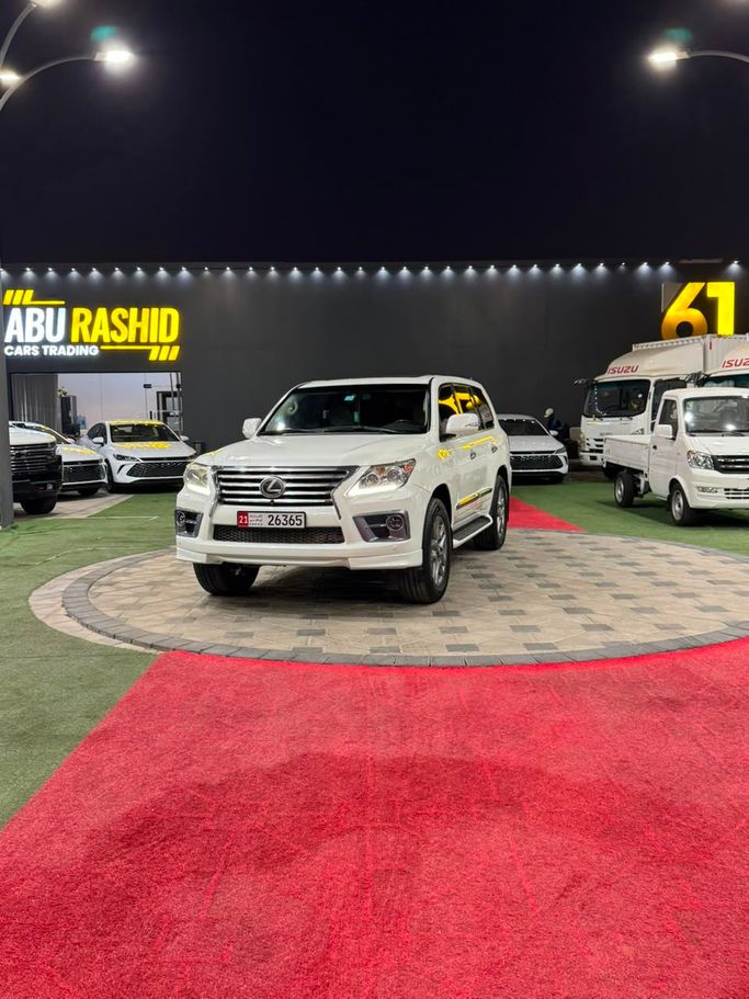 Подержанный ⁦Lexus LX 570 III Рестайлинг, 5.7 л, 2013⁩ в ОАЭ, Аджман от DEAL CARS Белый цвет. GCC | AUTO.AE | Объявление #288519