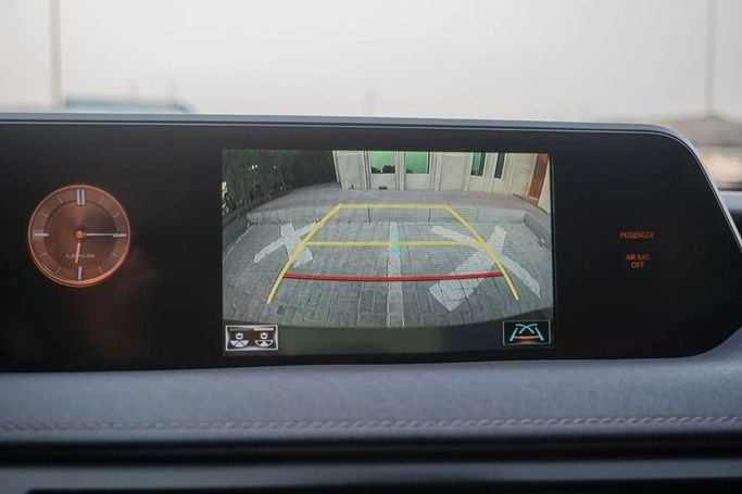 Подержанный Lexus UX 200 I, 2.0 л, 2019 в Аджмане от AMG Cars Черный цвет. Американская | AUTO.AE