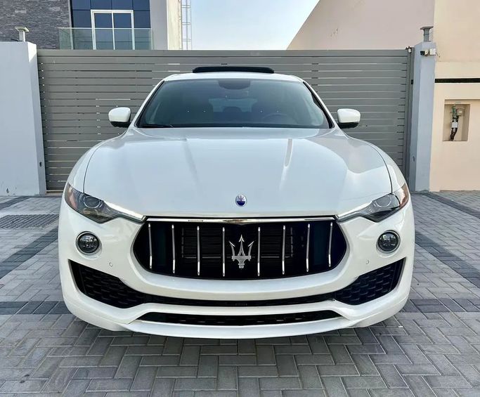 مستعملة Maserati Levante I, 3.0 l, 2020 في في الإمارات, عجمان من AMG Cars، اللون أبيض. المواصفات الأمريكية | AUTO.AE | إعلان #278602
