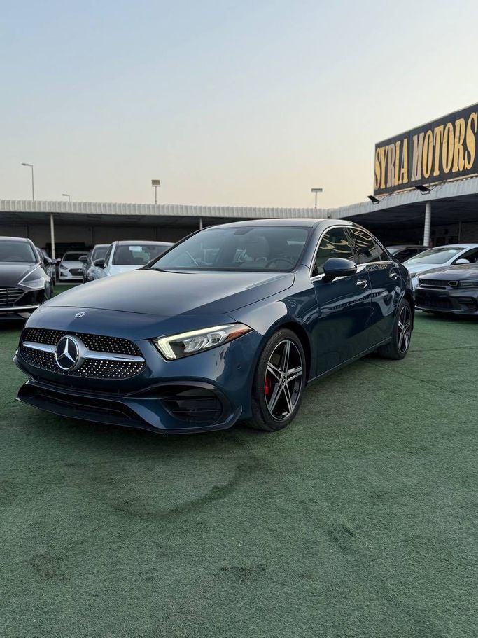 Подержанный Mercedes-Benz A-Class 220 IV (W177), 2.0 л, 2021 в Аджмане от Syria Motors Синий цвет.  | AUTO.AE