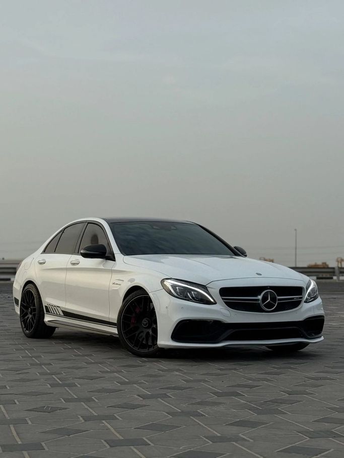 Used Mercedes-Benz C-Class AMG 63 AMG S IV (W205), 4.0 l, 2016 in Ajman by Abu Rashid Cars , White color. GCC Specs | AUTO.AE