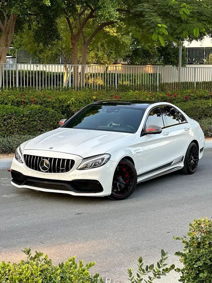 مستعملة Mercedes-Benz C-Class AMG 63 AMG S IV (W205), 4.0 l, 2016 في في عجمان من WB FINE CARS، اللون أبيض. مواصفات الخليج | AUTO.AE