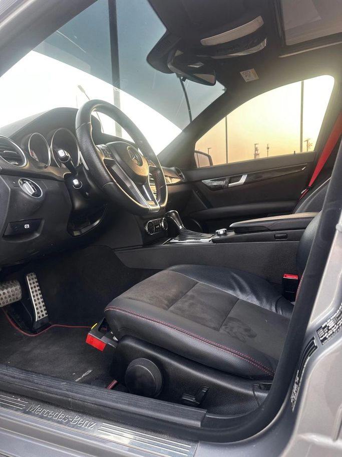 Used Mercedes-Benz C-Class 200 III (W204) Facelift, 1.8 l, 2014 in Ajman by Abu Rashid Cars , Grey color. GCC Specs | AUTO.AE