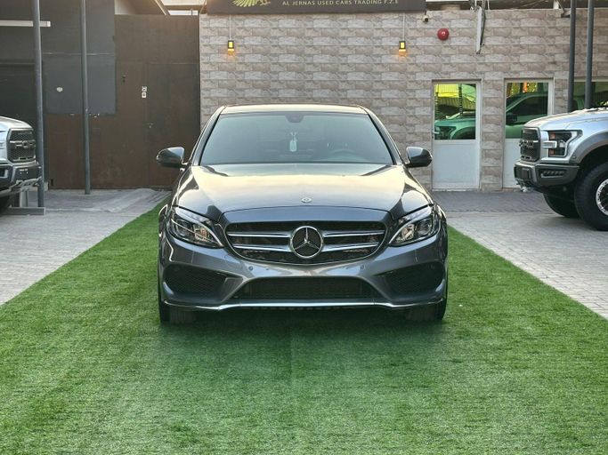 مستعملة Mercedes-Benz C-Class 200 عملية فيس ليفت IV (W205), 1.5 l, 2018 في في عجمان من Al Jernas Used Cars Trading FZE، اللون رمادي. مواصفات الخليج | AUTO.AE | إعلان #270784