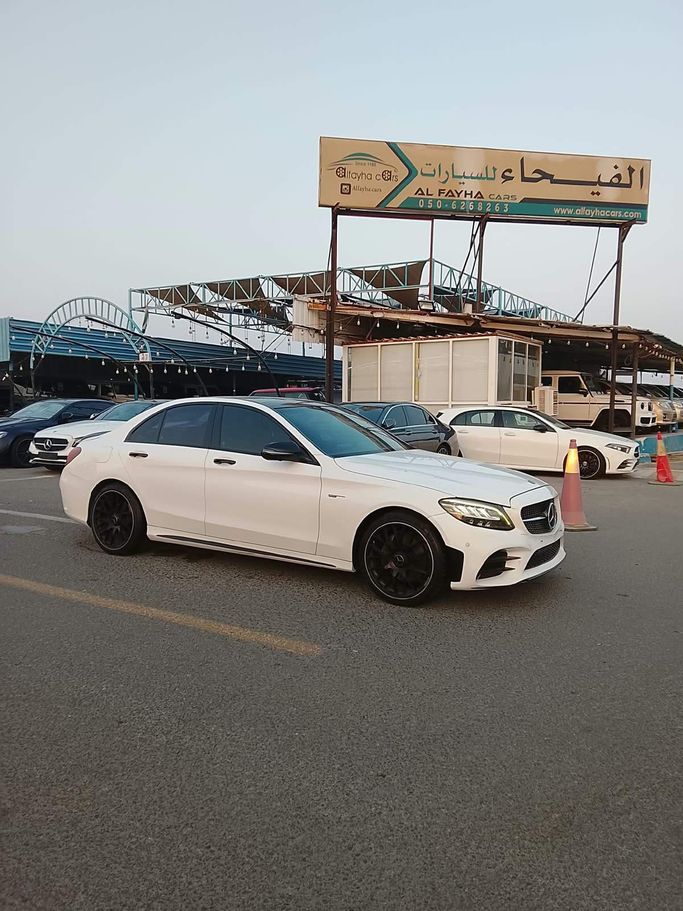 مستعملة Mercedes-Benz C-Class 200 IV (W205), 2.0 l, 2017 في في الإمارات, عجمان من AL FAYHA CARS، اللون أبيض. مواصفات الخليج | AUTO.AE | إعلان #277210