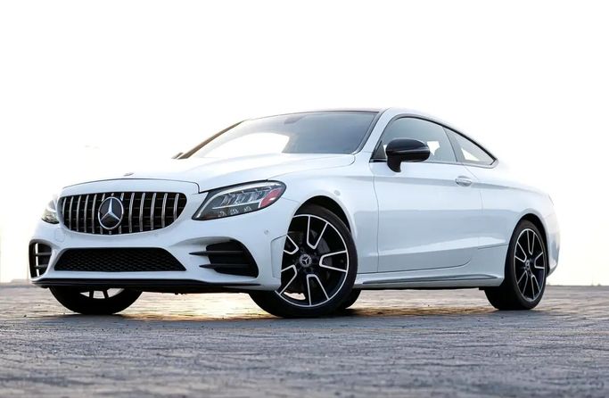Подержанный Mercedes-Benz C-Class 300 IV (W205) Рестайлинг, 2.0 л, 2020 в ОАЭ, Аджман от AMG Cars Белый цвет. Американская | AUTO.AE | Объявление #278651