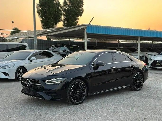 Подержанный Mercedes-Benz CLA 200 II (C118, X118) Рестайлинг, 1.3 л, 2024 в Аджмане от SHEIKH MORAD USED CARS Черный цвет. GCC | AUTO.AE