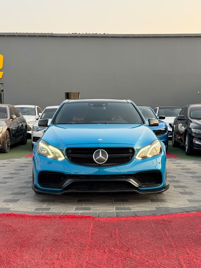 مستعملة ⁦Mercedes-Benz E-Class AMG 63 AMG عملية فيس ليفت IV (W212، S212)، 5.5 l، 2014⁩ في في الإمارات, عجمان من DEAL CARS، اللون أزرق فاتح. مواصفات الخليج | AUTO.AE | إعلان #288217