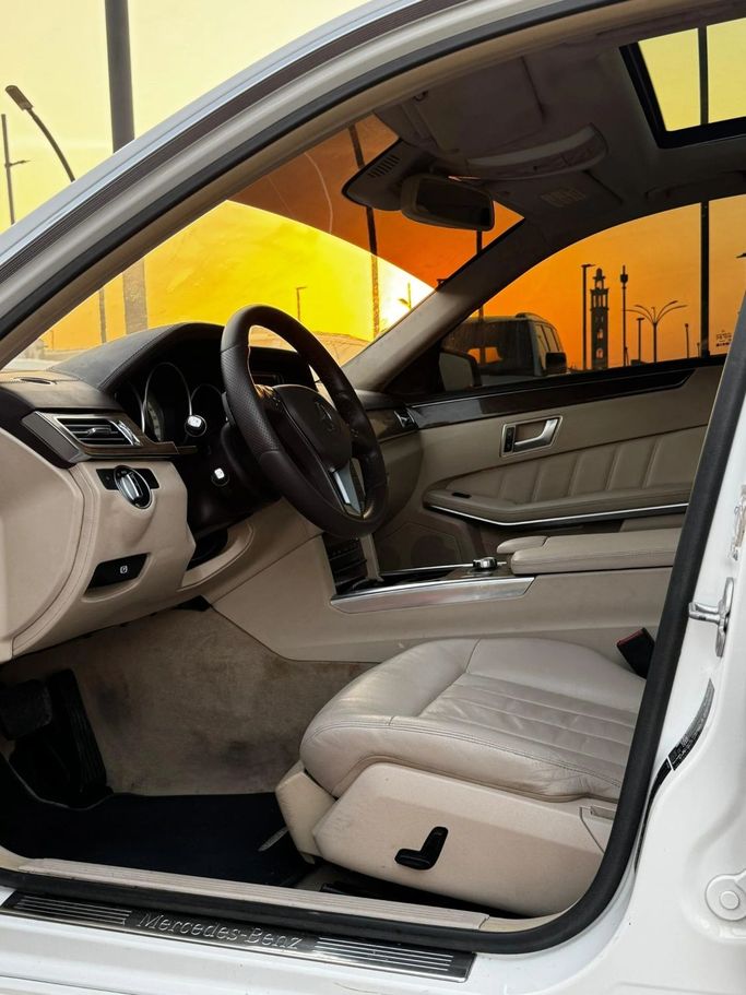 Used Mercedes-Benz E-Class 300 IV (W212, S212, C207) Facelift, 3.5 l, 2014 in Ajman by Abu Rashid Cars , White color. GCC Specs | AUTO.AE