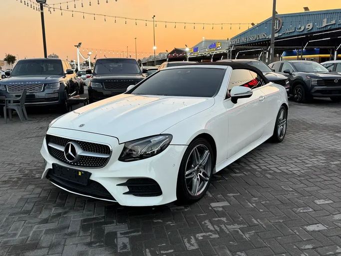 مستعملة Mercedes-Benz E-Class 220 d V (W213، S213، C238), 1.9 l, 2018 في في عجمان من TOP 1 MOTORS، اللون أبيض. المواصفات الكورية | AUTO.AE