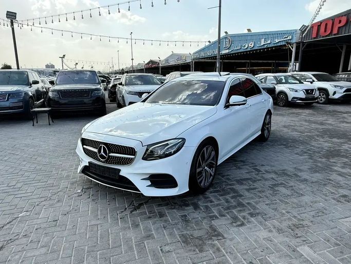 مستعملة Mercedes-Benz E-Class 300 V (W213، S213، C238), 2.0 l, 2019 في في عجمان من TOP 1 MOTORS، اللون أبيض. المواصفات الكورية | AUTO.AE