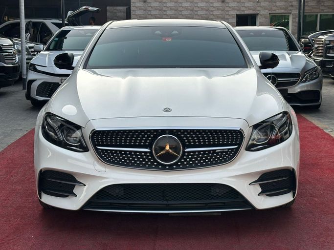 مستعملة Mercedes-Benz E-Class 450 V (W213، S213، C238), 3.0 l, 2019 في في عجمان من Al Jernas Used Cars Trading FZE، اللون أبيض. مواصفات الخليج | AUTO.AE | إعلان #270706