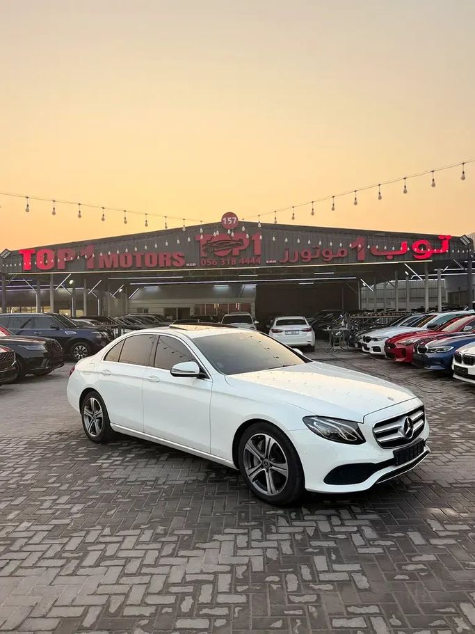 مستعملة Mercedes-Benz E-Class 300 V (W213، S213، C238), 2.0 l, 2019 في في الإمارات, عجمان من TOP 1 MOTORS، اللون أبيض. المواصفات الكورية | AUTO.AE | إعلان #283359