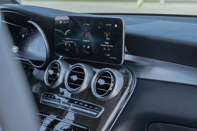 Used Mercedes-Benz GLC 300 I (X253) Facelift, 2.0 l, 2020 in Ajman by AMG Cars, Silver color. American Specs | AUTO.AE