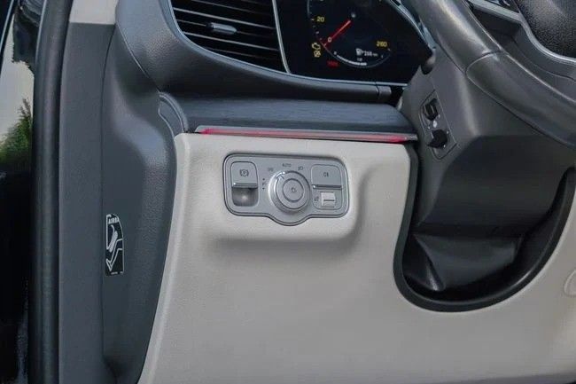 Подержанный Mercedes-Benz GLE 350 II (V167), 2.0 л, 2020 в Аджмане от AMG Cars Черный цвет. Американская | AUTO.AE