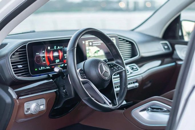 Used Mercedes-Benz GLE 450 II (V167) Facelift, 3.0 l, 2024 in Ajman by AMG Cars, White color. American Specs | AUTO.AE