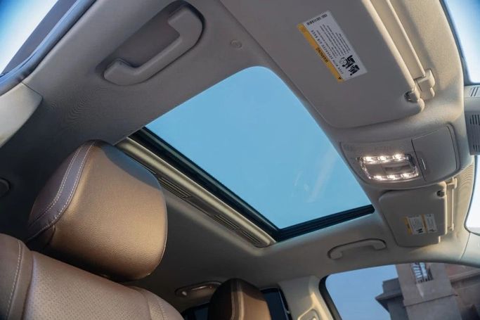 Подержанный Mercedes-Benz GLE 350 II (V167), 2.0 л, 2020 в Аджмане от AMG Cars Синий цвет. Американская | AUTO.AE