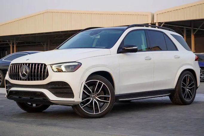 مستعملة Mercedes-Benz GLE 580 II (V167), 4.0 l, 2020 في في الإمارات, عجمان من AMG Cars، اللون أبيض. المواصفات الأمريكية | AUTO.AE | إعلان #278650