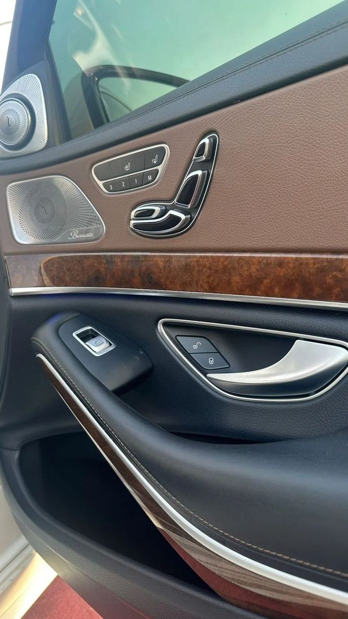 Подержанный Mercedes-Benz S-Class 500 VI (W222, C217), 4.7 л, 2015 в Аджмане от Abu Rashid Cars  Белый цвет. GCC | AUTO.AE