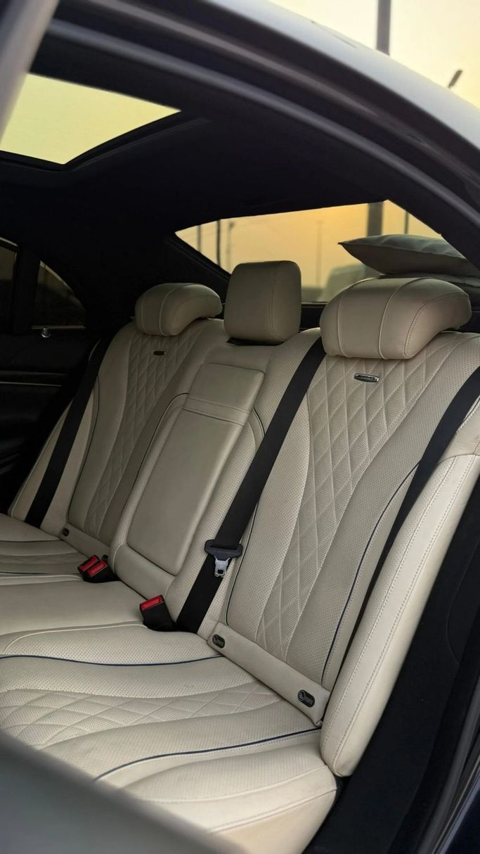 Подержанный Mercedes-Benz S-Class 550 VI (W222, C217), 4.7 л, 2015 в Аджмане от Abu Rashid Cars  Черный цвет. Американская | AUTO.AE