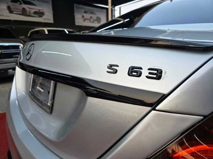 Подержанный Mercedes-Benz S-Class 550 VI (W222, C217), 4.7 л, 2014 в Аджмане от Abu Rashid Cars  Серебристый цвет. Американская | AUTO.AE