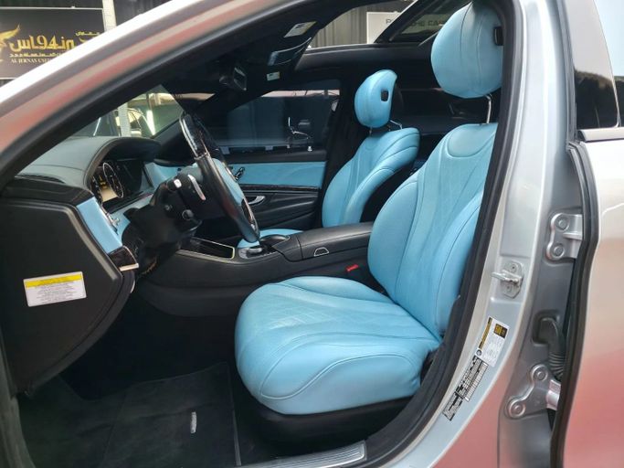 Подержанный Mercedes-Benz S-Class 550 VI (W222, C217), 4.7 л, 2014 в Аджмане от Abu Rashid Cars  Серебристый цвет. Американская | AUTO.AE