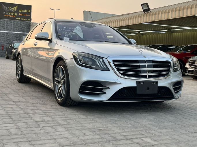 مستعملة Mercedes-Benz S-Class 560 فيس ليفت السادس (W222، C217), 4.0 l, 2018 في في عجمان، اللون فضي. المواصفات اليابانية | AUTO.AE | إعلان #258997