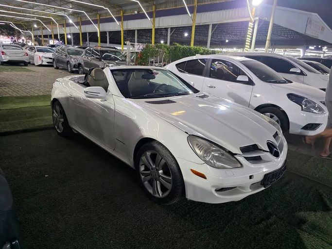 مستعملة Mercedes-Benz SLK-Class 200 II (R171) فيس ليفت الثاني (R171), 1.8 l, 2010 في في عجمان من Horizon International Used Cars، اللون أبيض. مواصفات الخليج | AUTO.AE | إعلان #272109