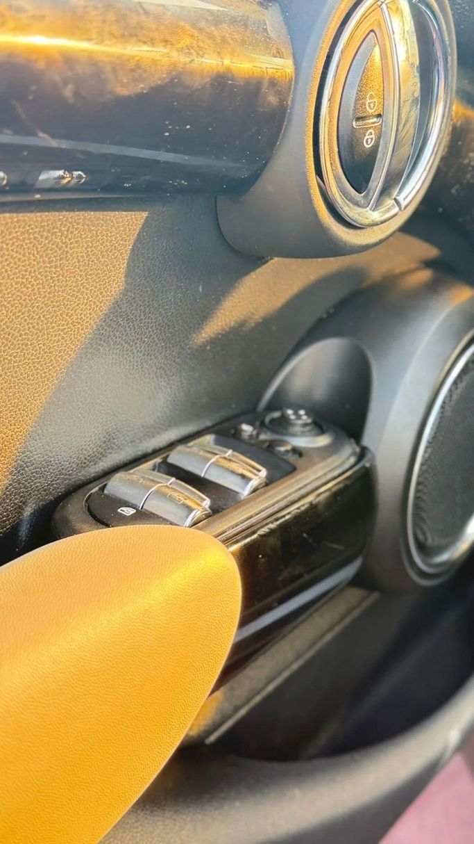 Used MINI Countryman Cooper II, 1.5 l, 2019 in Ajman by Abu Rashid Cars , Black color. GCC Specs | AUTO.AE