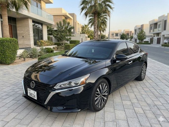 Nissan Altima VI (L34) Рестайлинг, 2025 седан  класса в Аджмане от Eagle Rent A Car черный цвет | AUTO.AE | Объявление #1539