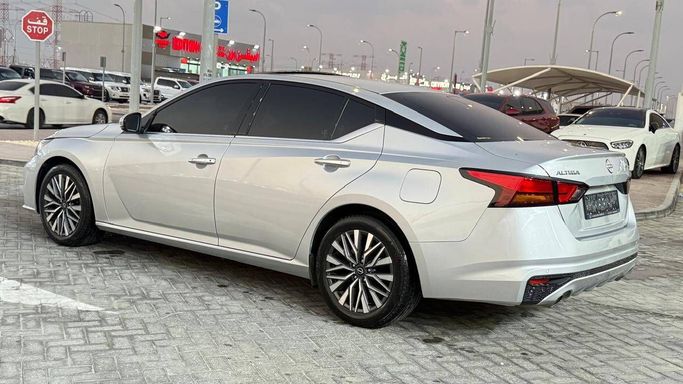 Новый Nissan Altima VI (L34) Рестайлинг, 2.5 л, 2023 в Аджмане от Black Edition Motors Белый цвет. Other | AUTO.AE
