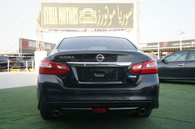 Подержанный Nissan Altima V (L33) Рестайлинг, 2.5 л, 2018 в Аджмане от Syria Motors Черный цвет.  | AUTO.AE