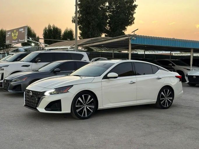 مستعملة Nissan Altima السادس (L34), 2.0 l, 2020 في في عجمان من SHEIKH MORAD USED CARS، اللون أبيض. مواصفات الخليج | AUTO.AE