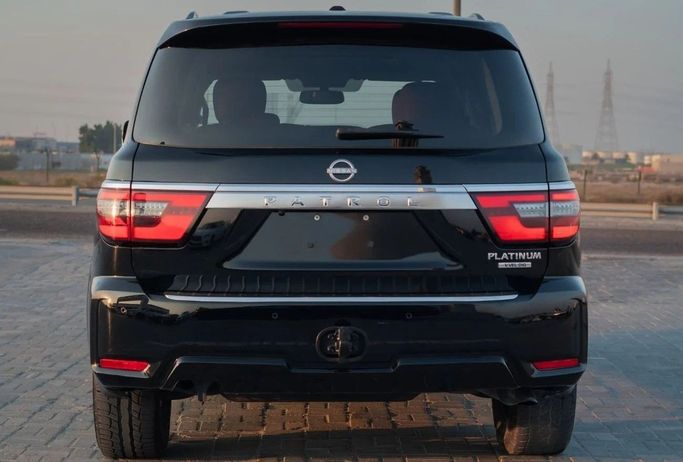 Подержанный Nissan Armada II Рестайлинг, 5.6 л, 2021 в Аджмане от AMG Cars Черный цвет. Американская | AUTO.AE