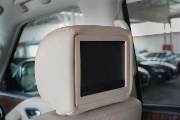 Подержанный Nissan Armada II, 5.6 л, 2018 в Аджмане от AMG Cars Коричневый цвет. Американская | AUTO.AE